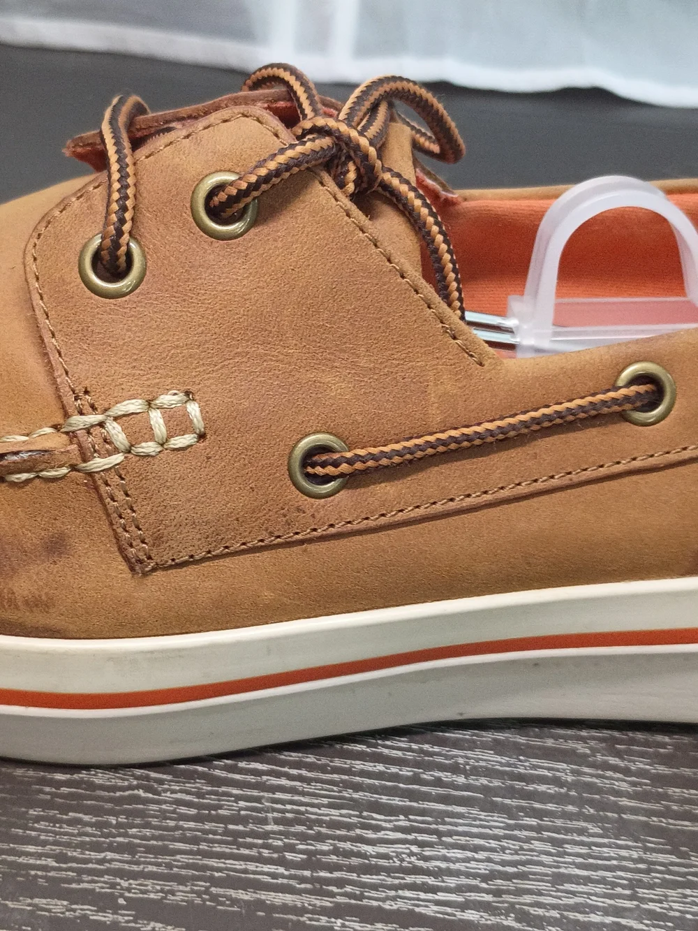 Tommy Bahama Men's 10M Tan Leather Boat Shoes with Orange-Trim Sole!!